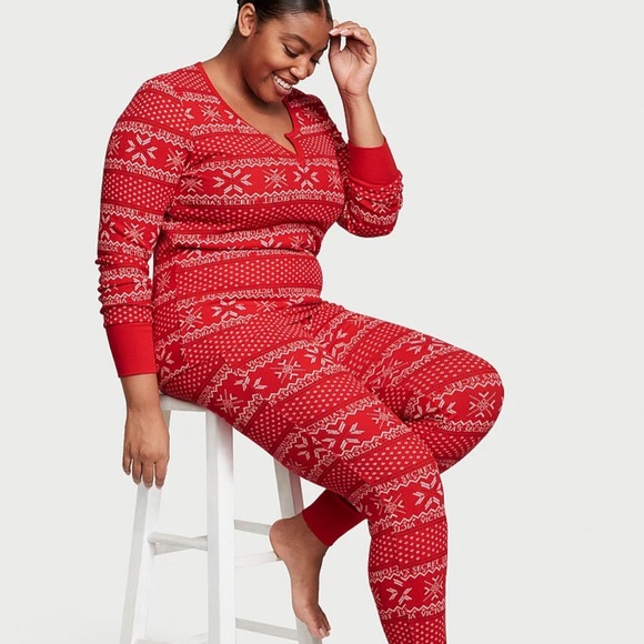 VICTORIA'S SECRET
Thermal Long Pajama Set -NEW - Picture 2 of 4